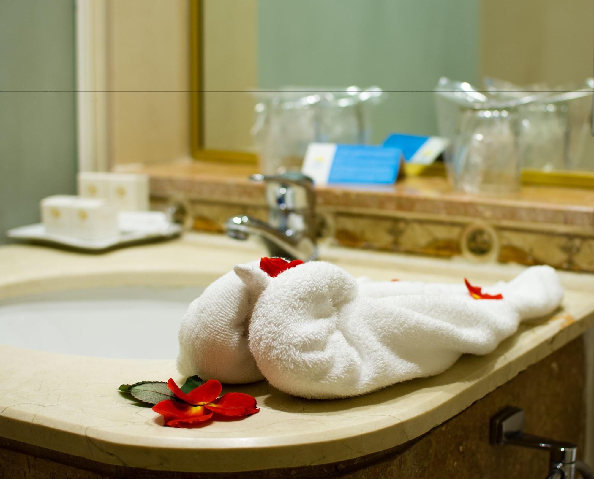 El Oumnia Puerto & 4* Tangier