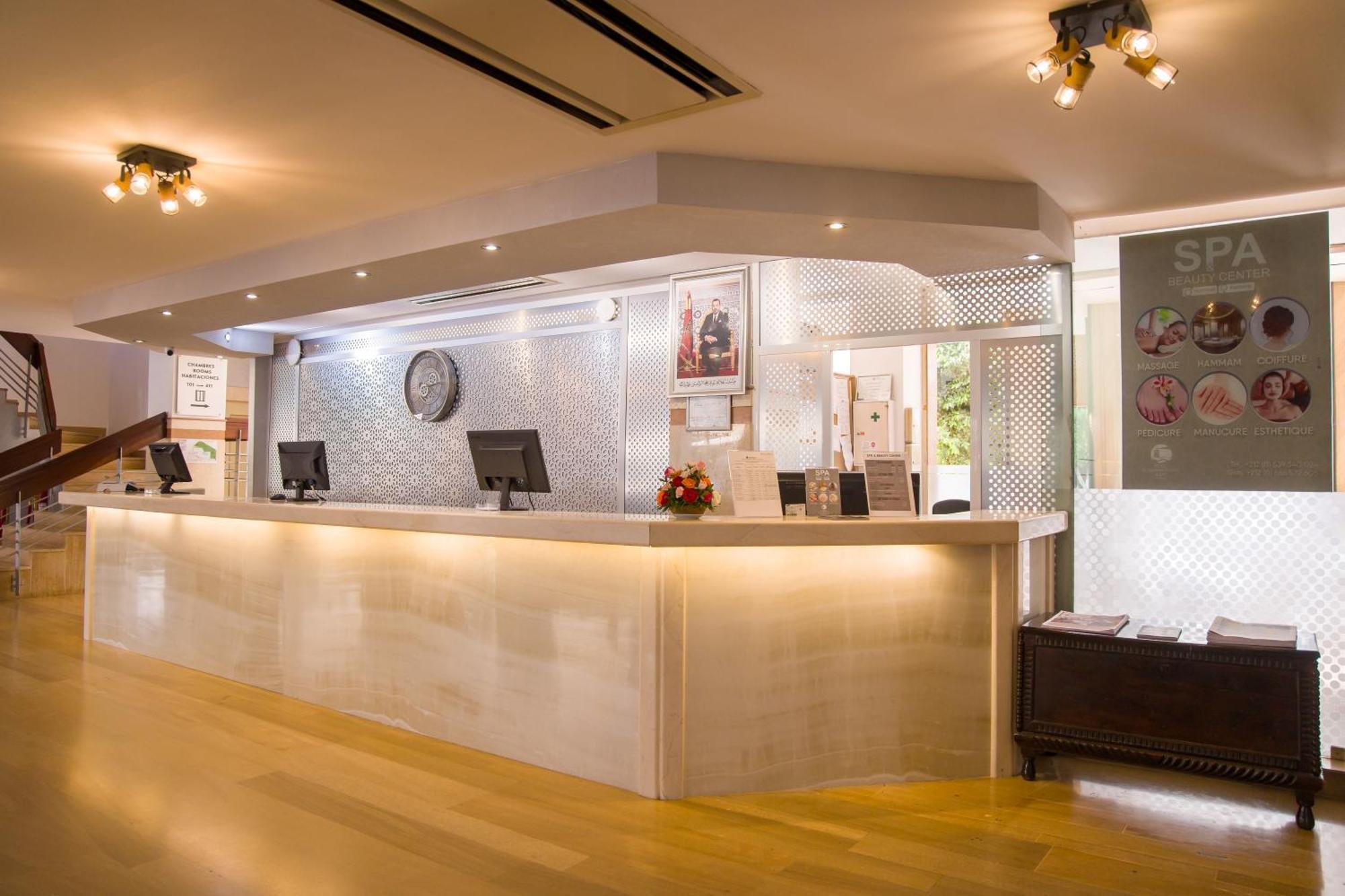 El Oumnia Puerto & 4* Tangier